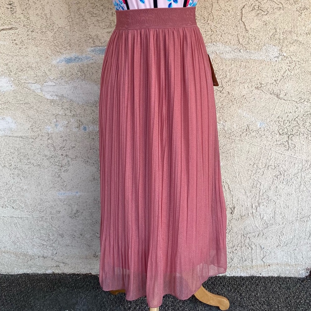 Andi + James Pleated Midi Skirt in Blush Pink